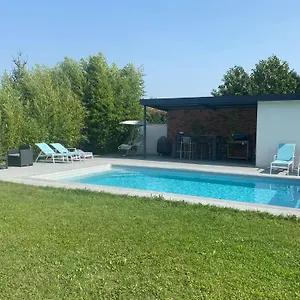 Maison Avec Piscine, Ker Animheart Couette-café